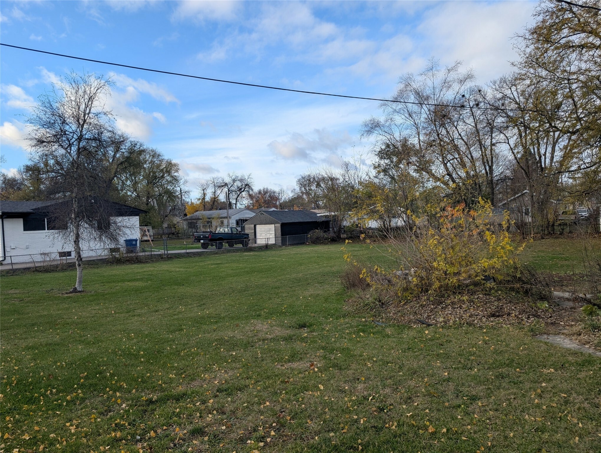 Property Photo:  818 E 25th Court  IA 50317 