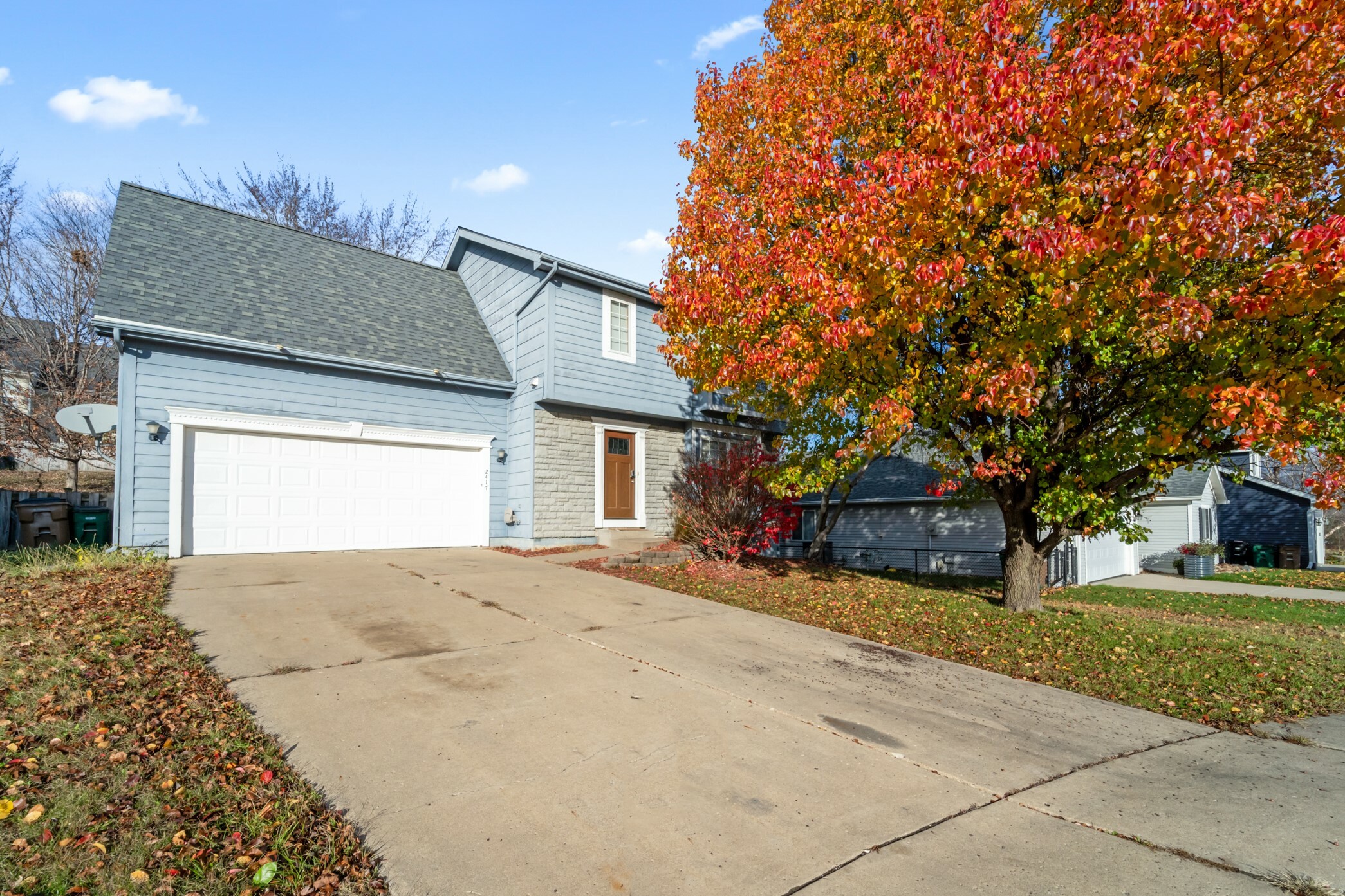 Property Photo:  2417 River Ridge Drive  IA 50265 