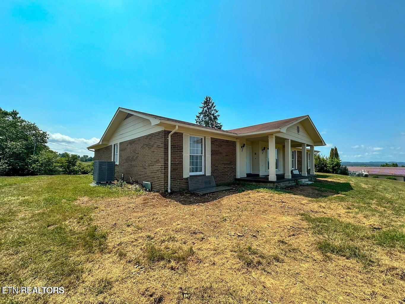 Property Photo:  262 Oxford Circle  TN 37752 