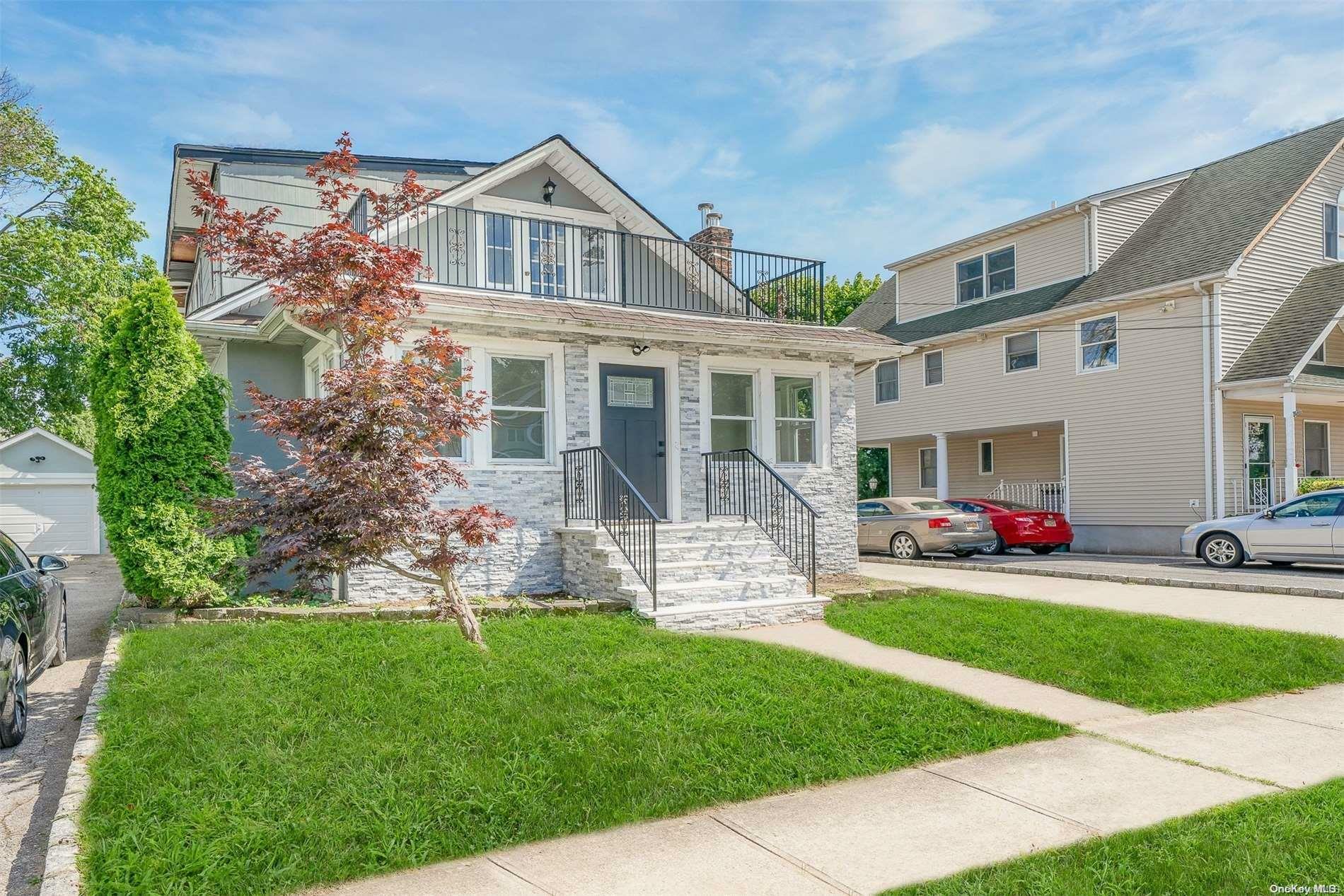 80 Evergreen Avenue  Lynbrook NY 11563 photo