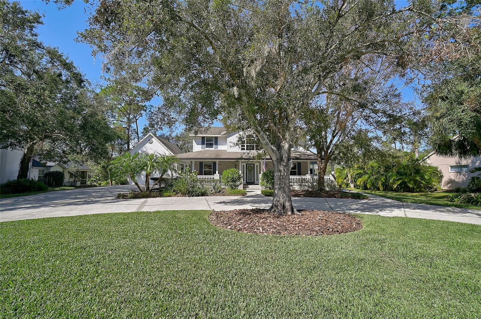 Property Photo:  808 Woodview Way  FL 34212 