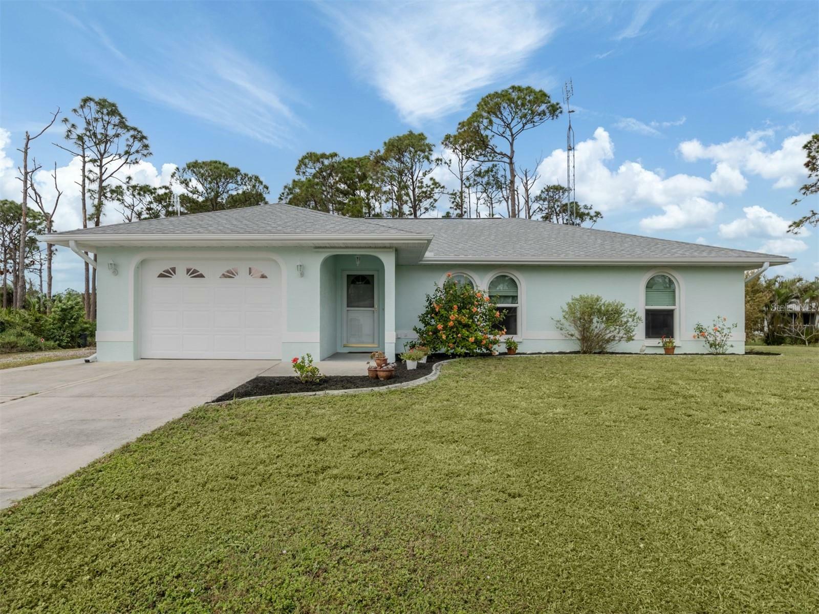 Property Photo: 1063 General Street FL 33953