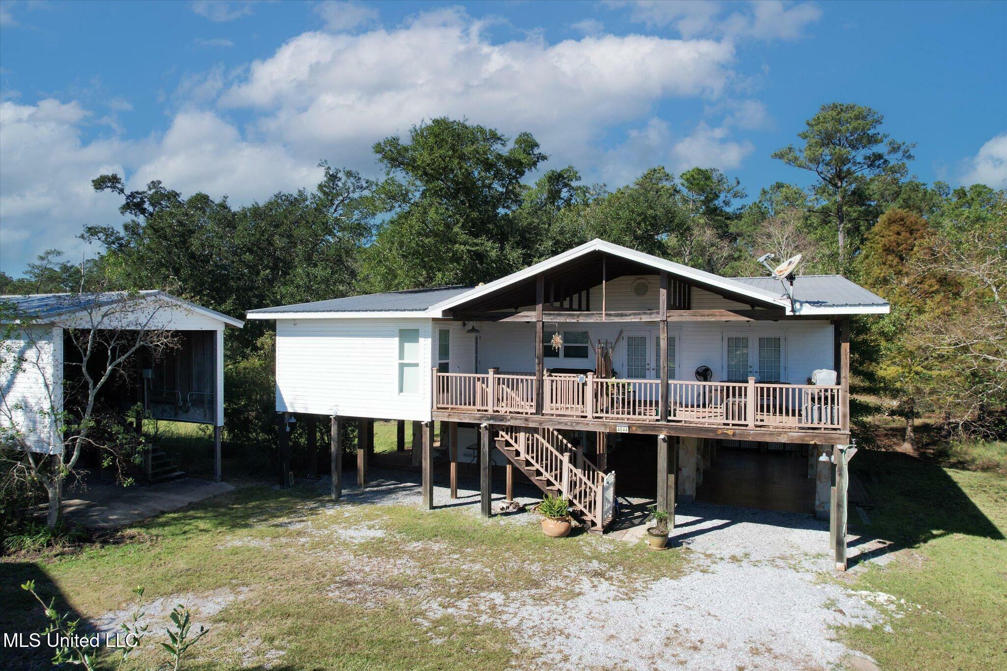 Property Photo: 4044 Mulatta Drive MS 39572