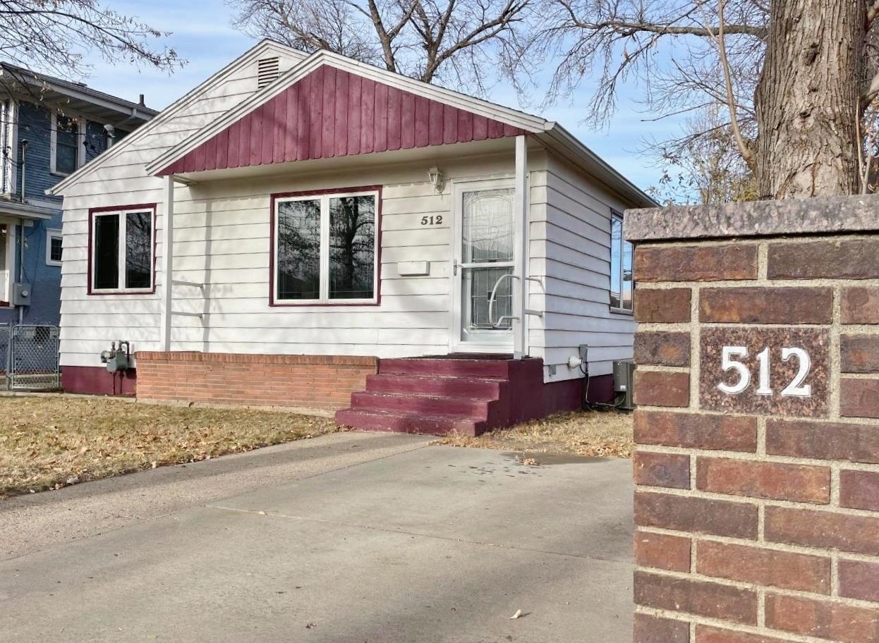 Property Photo:  512 5th Ave. NW  ND 58703 