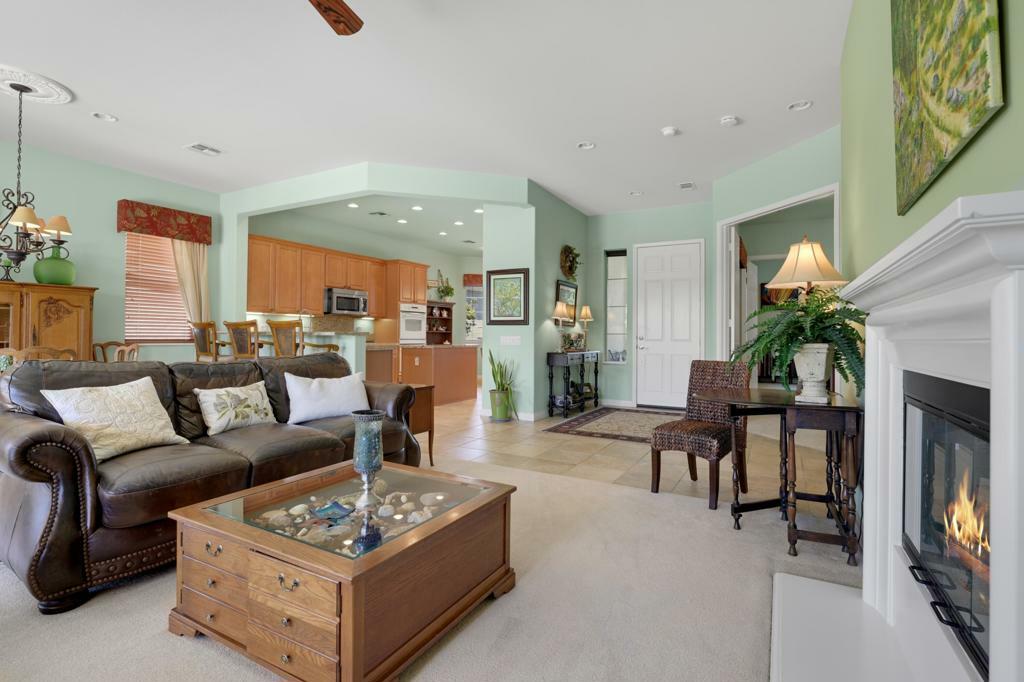 Property Photo:  80209 Avenida Aliso  CA 92203 