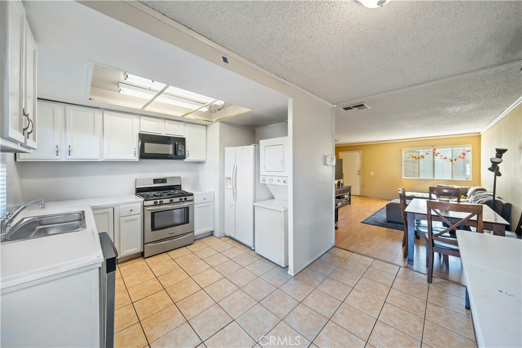 Property Photo:  12176 Carnation Lane B  CA 92557 