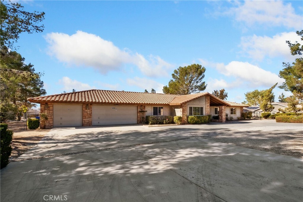 Property Photo:  14690 Apple Valley Road  CA 92307 