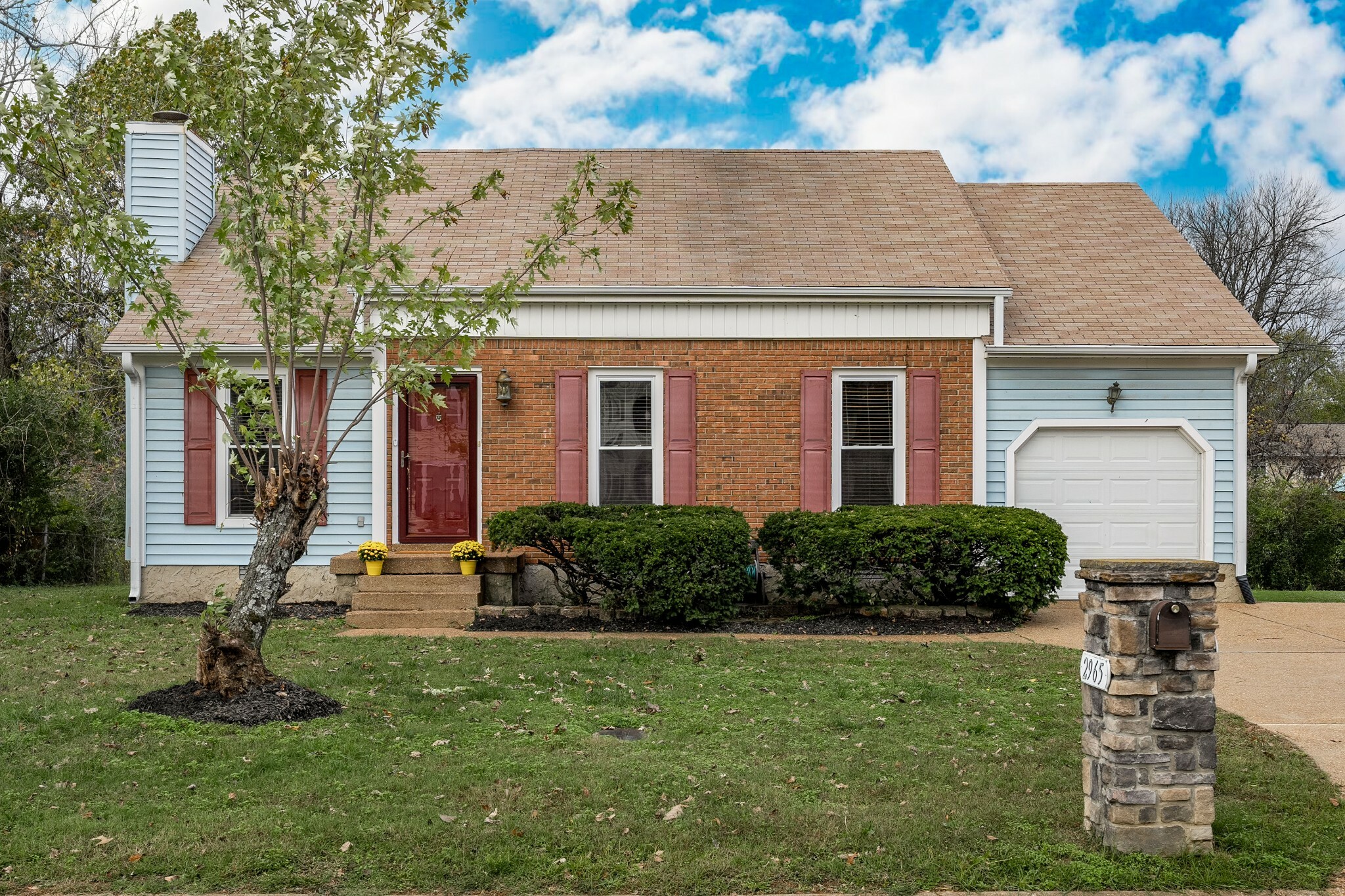 Property Photo:  2965 Owendale Drive  TN 37013 