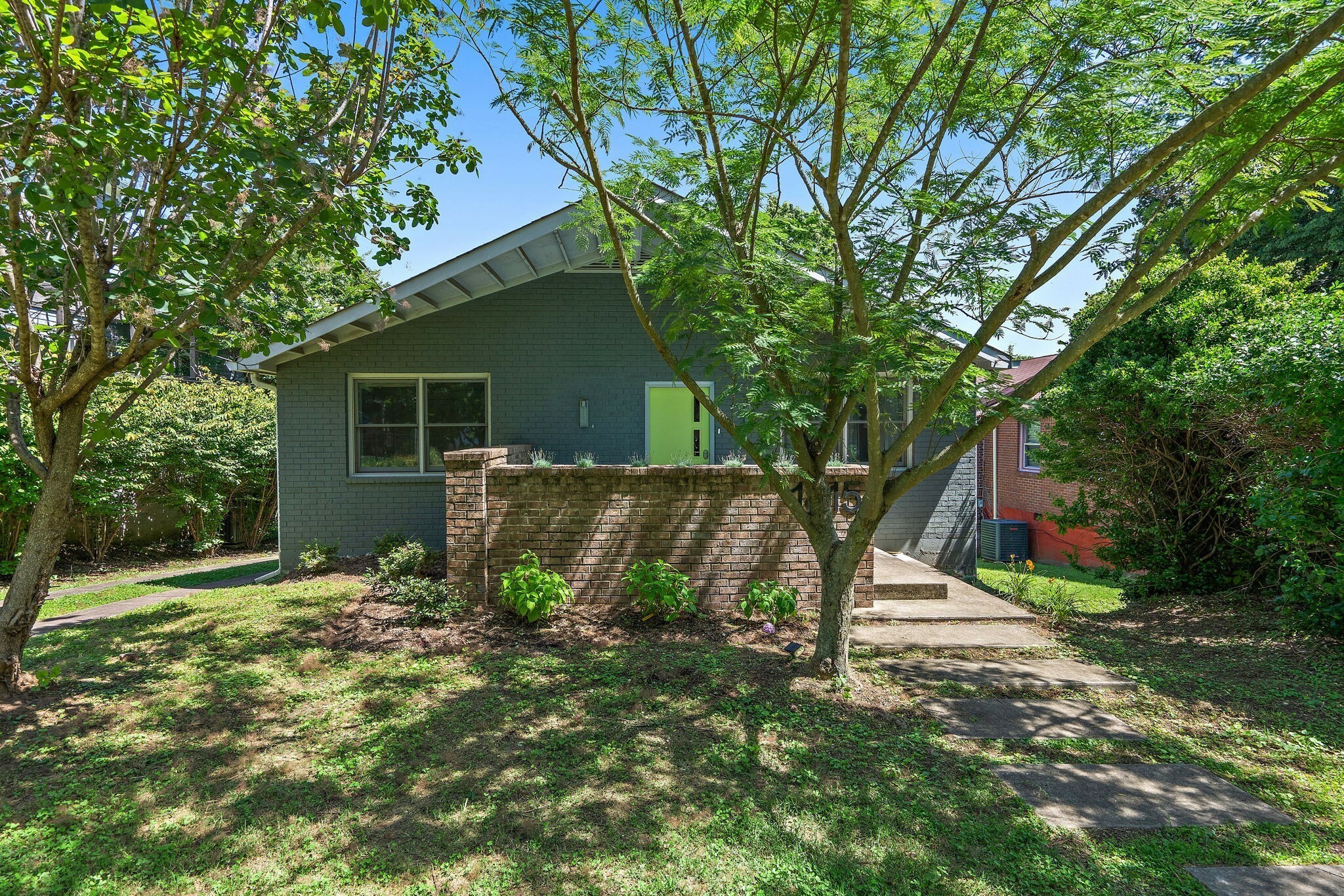 Property Photo:  1815 Forest Ave  TN 37206 