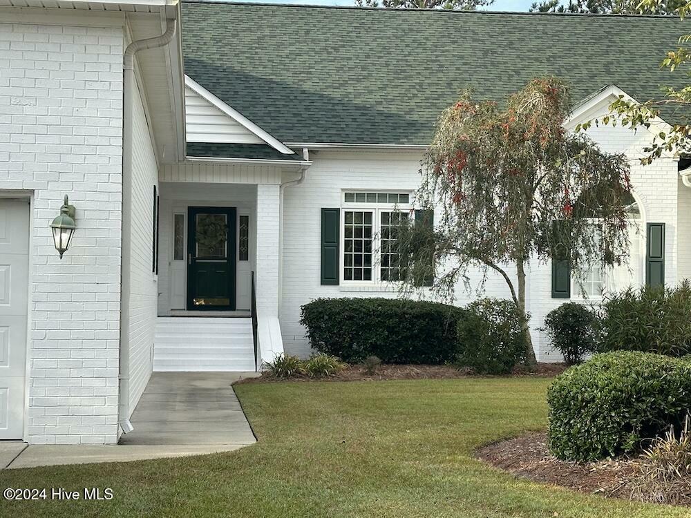 109 St Gallen Court  New Bern NC 28562 photo