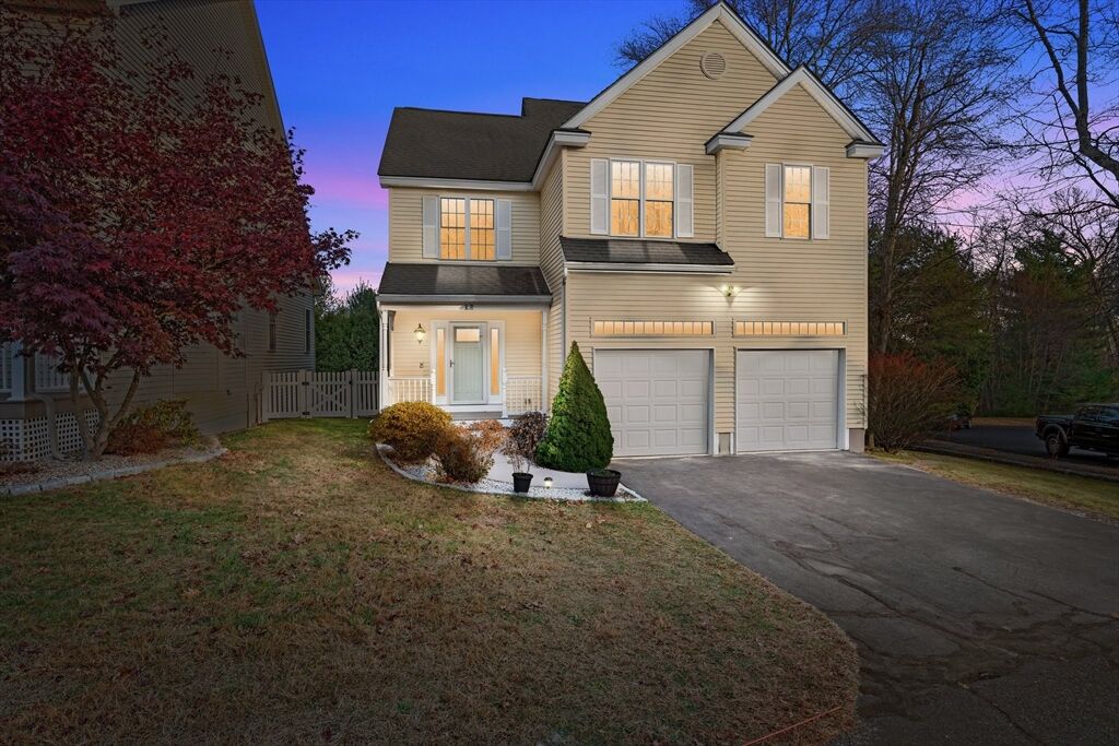 Property Photo:  12 Queen Of Roses Ln 12  MA 01569 