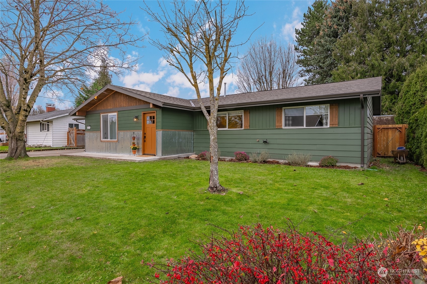 Property Photo:  314 1st Street  WA 98295 