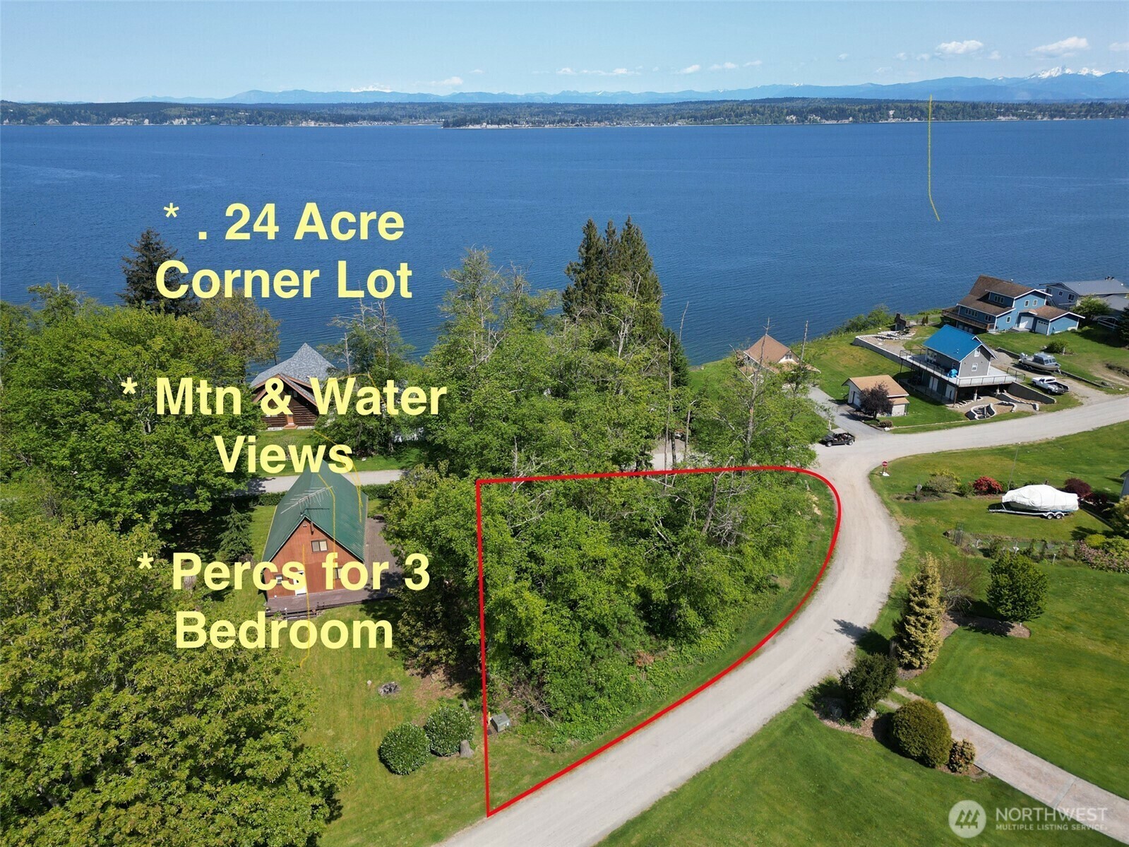 Property Photo: 54 A Saratoga Drive WA 98206
