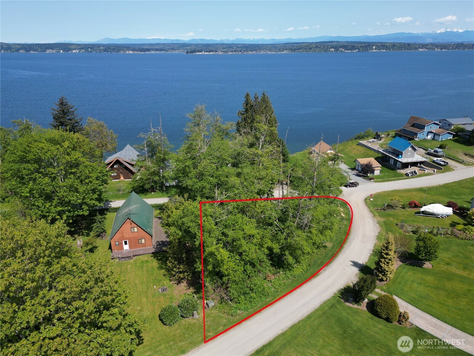 Property Photo:  54  A Saratoga Drive  WA 98206 