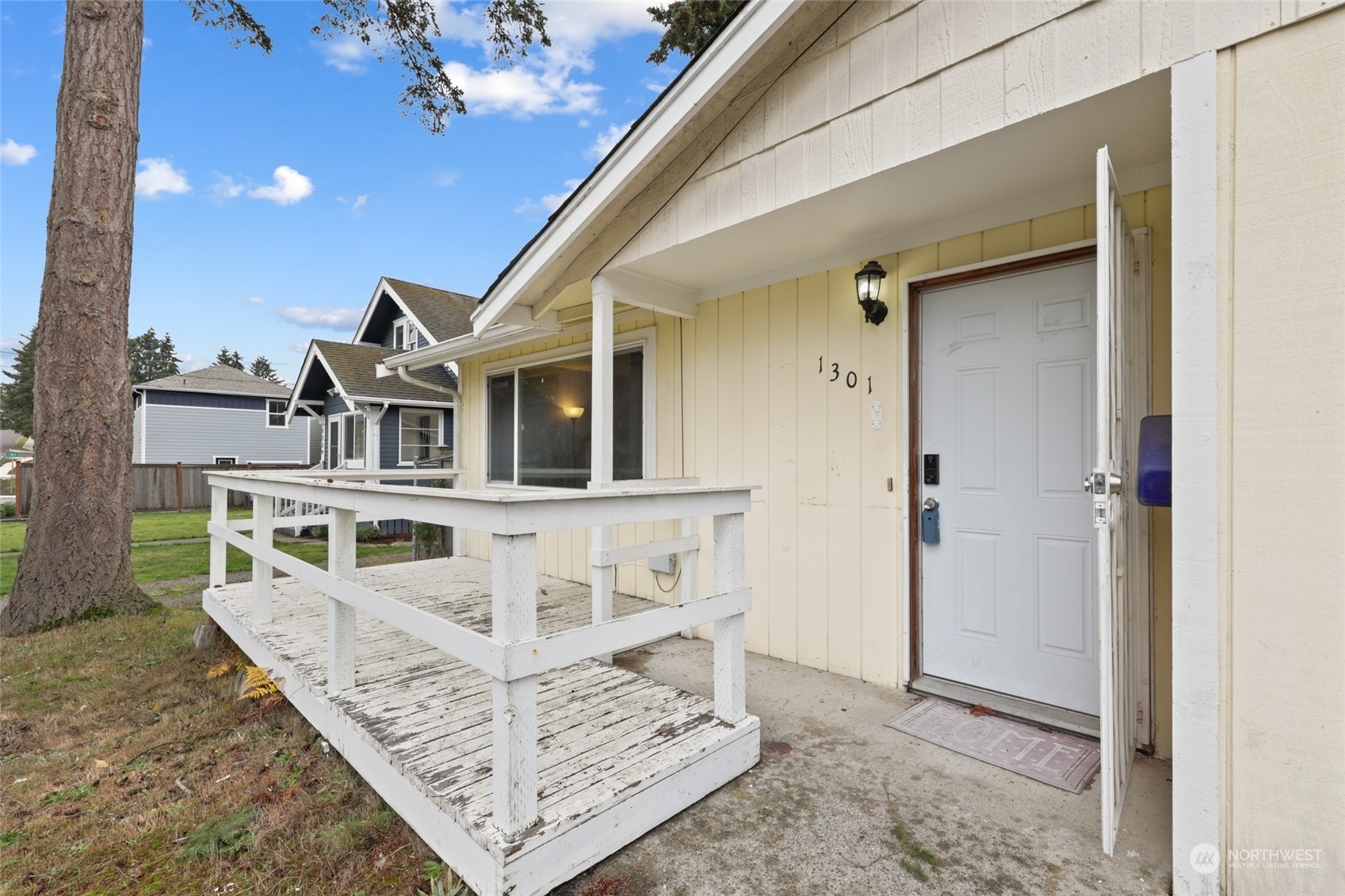 Property Photo:  1301 E 54th Street  WA 98404 