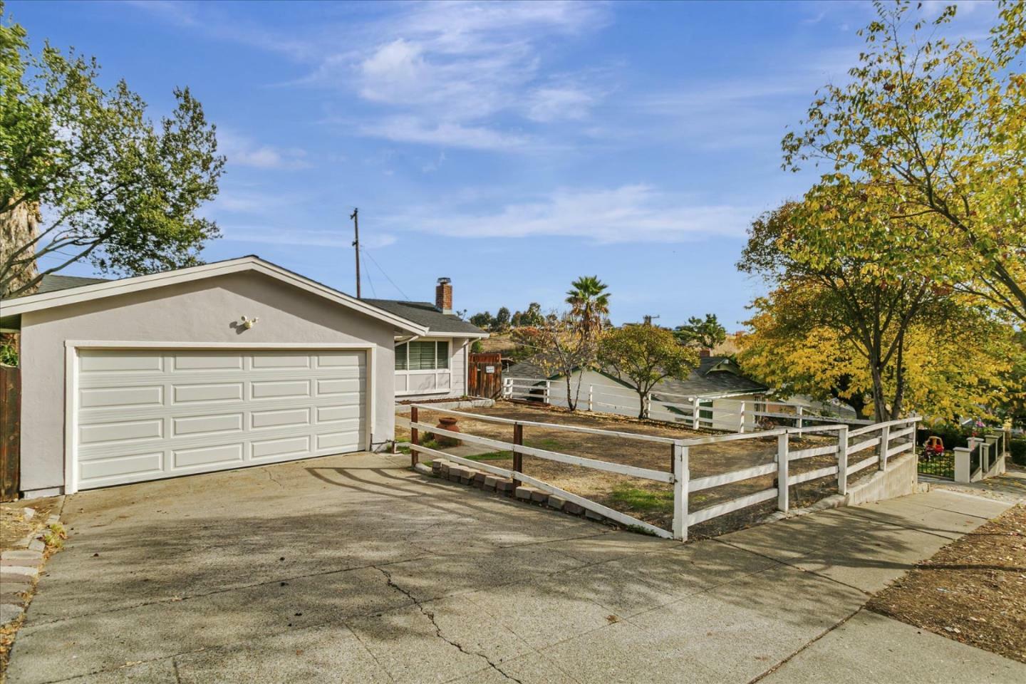 Property Photo:  4850 Snow Drive  CA 95111 