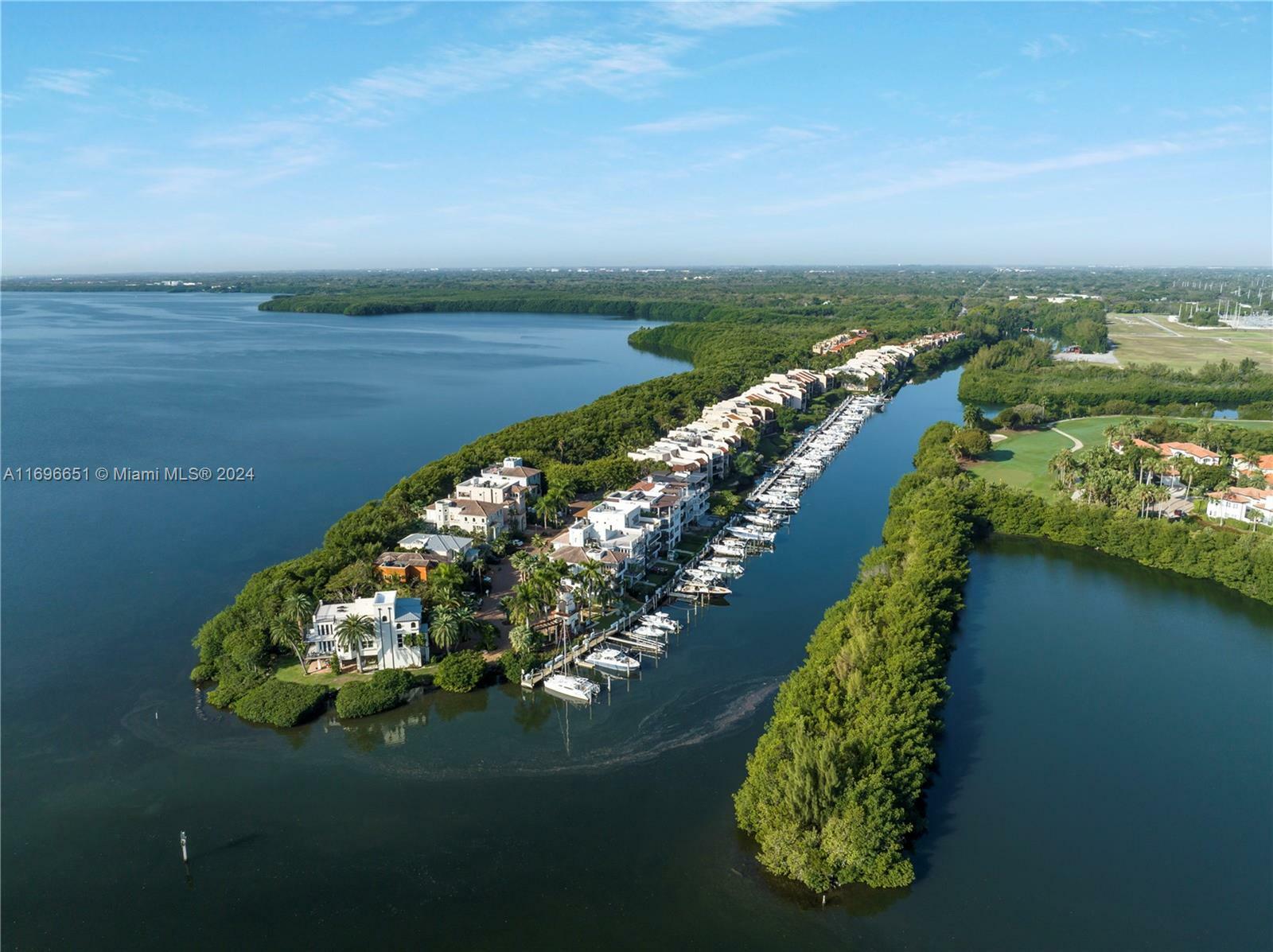 Property Photo:  6151 Paradise Point Dr 6151  FL 33157 