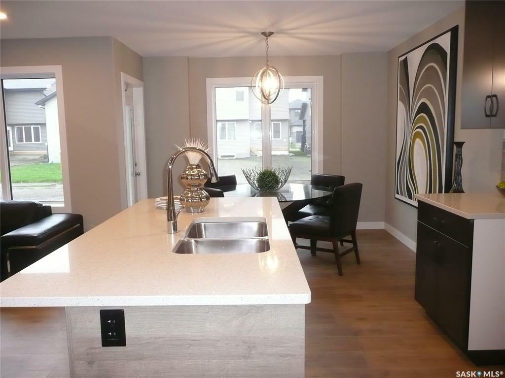 Property Photo:  190 Kostiuk Crescent  SK S7W 0L8 