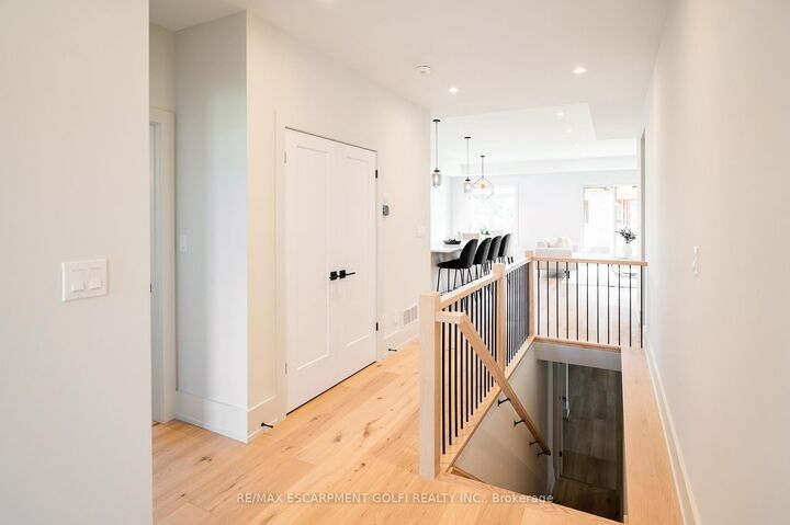 Property Photo: 19 Oakley Drive ON L0S 1N0