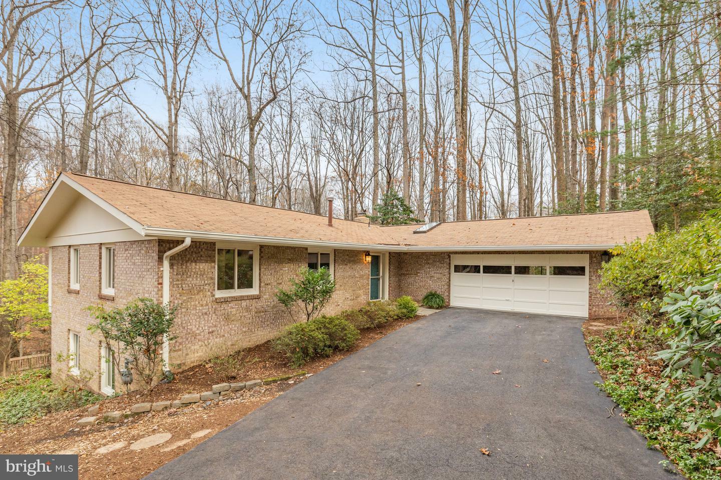 Property Photo:  2500 Pegasus Lane  VA 20191 