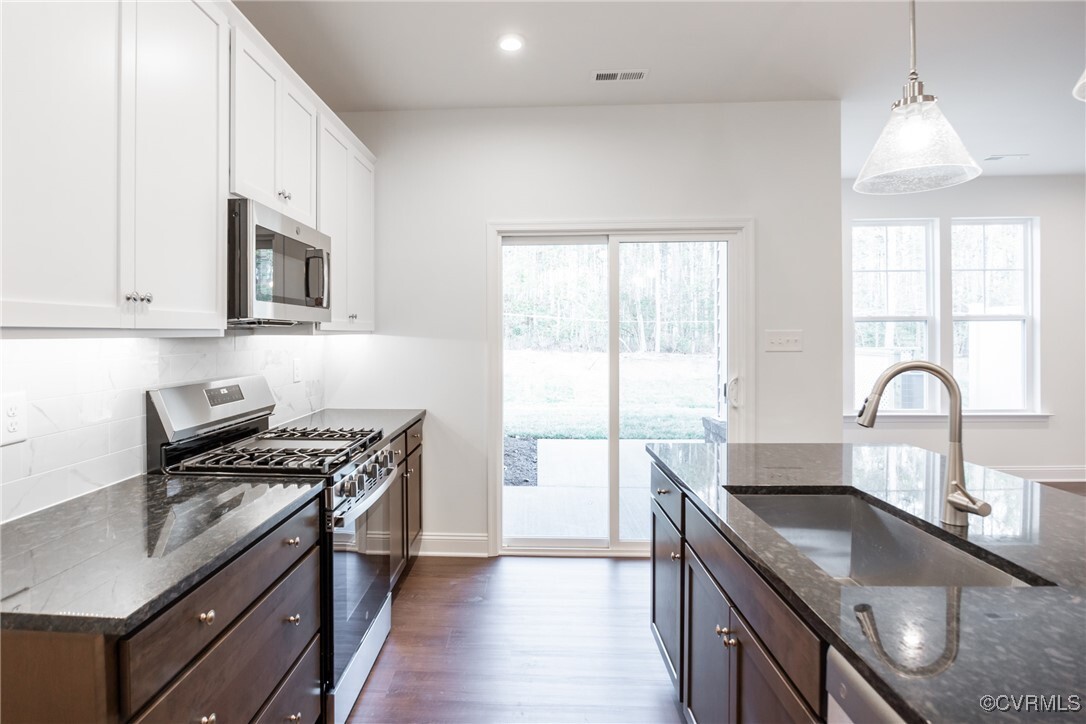 Property Photo: 10860 Farmstead Mill Lane VA 23059