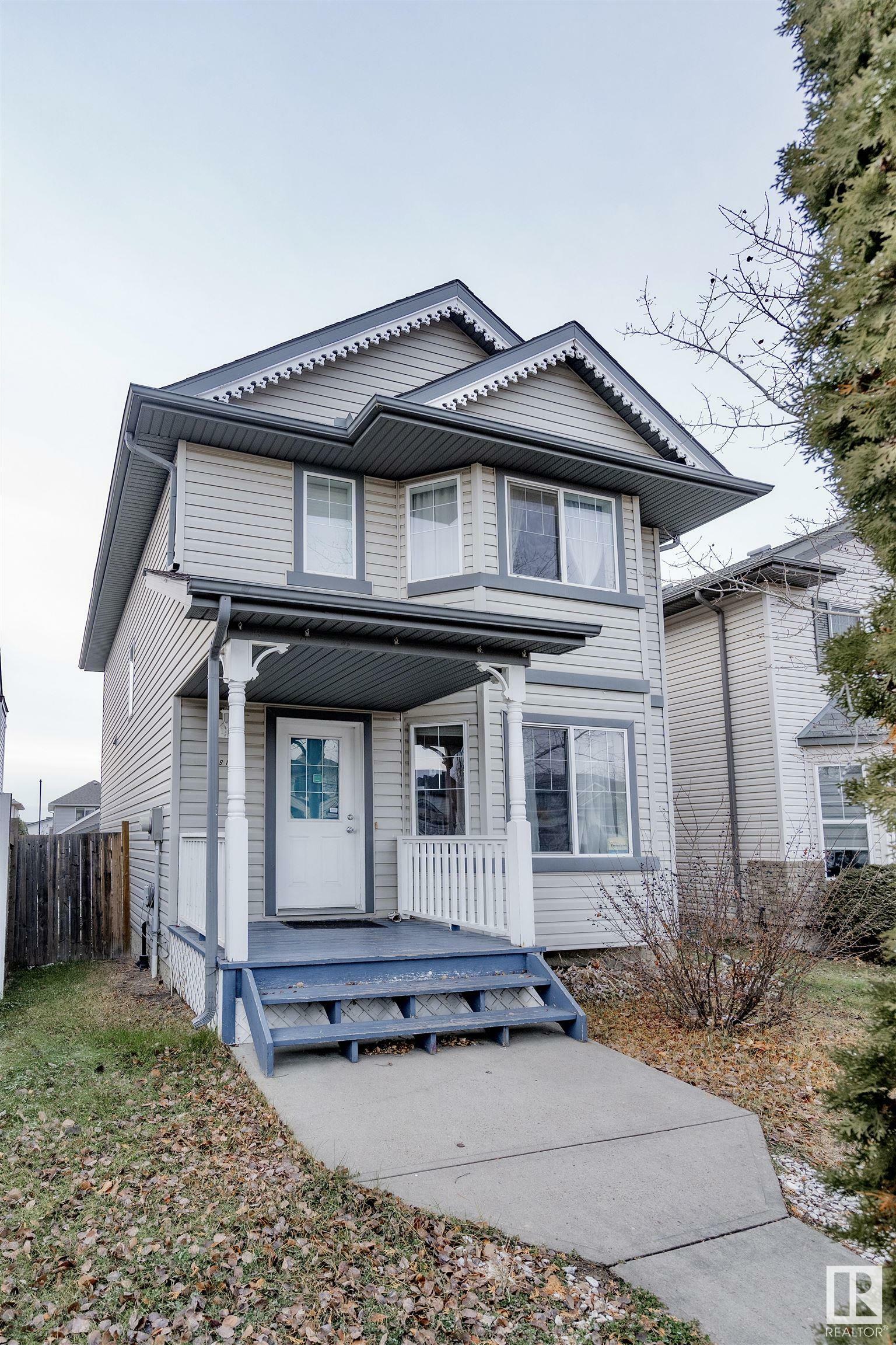 Property Photo:  2918 31 Street NW  AB T6T 1T9 