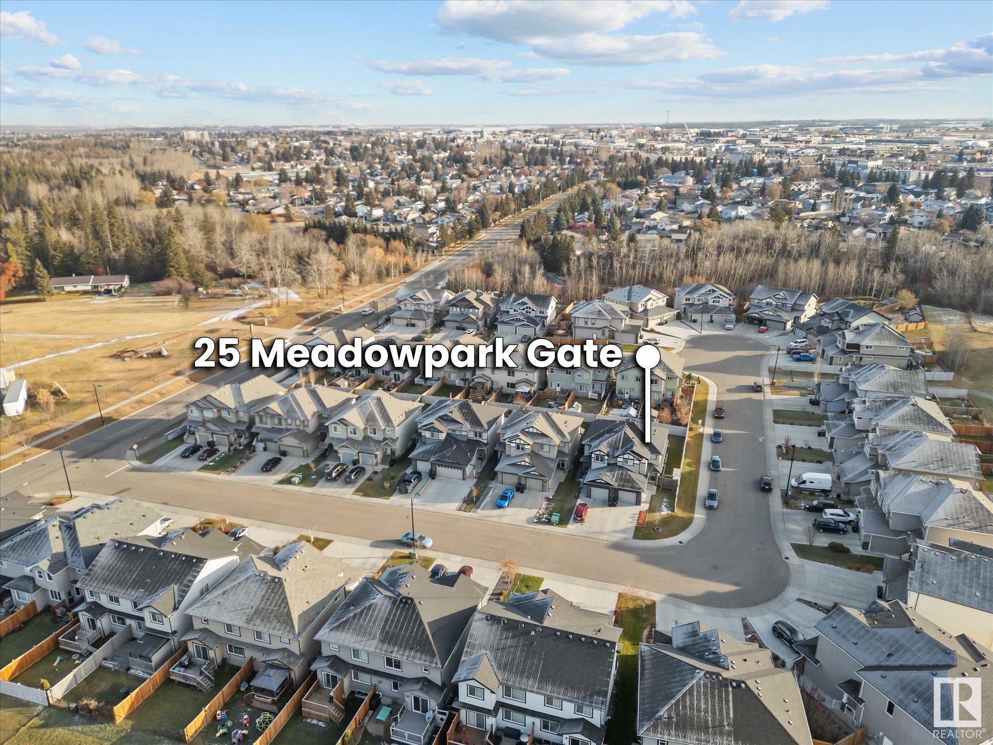 Photo de la propriété:  25 Meadowpark Gate  AB T7X 0T9 