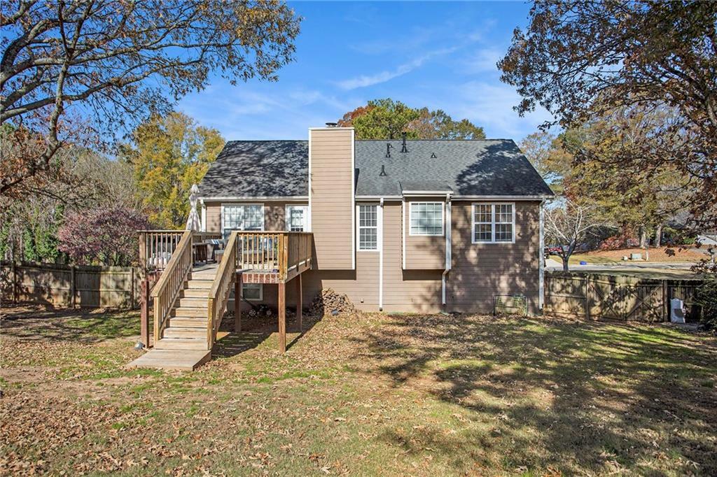 Property Photo:  520 Weeping Willow Drive  GA 30052 