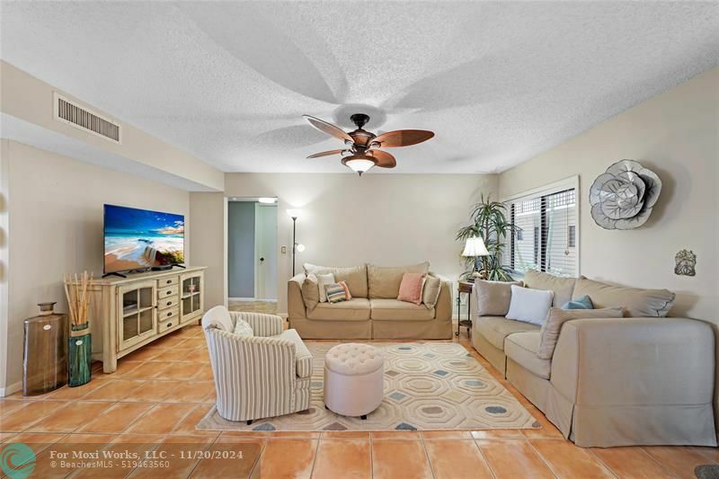 5100 Las Verdes Cir 114  Delray Beach FL 33484 photo