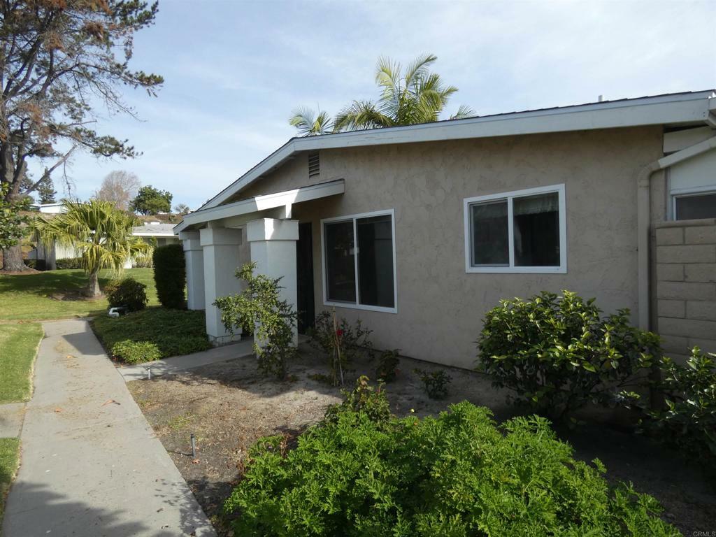 3656 Mount Vernon Avenue  Oceanside CA 92057 photo