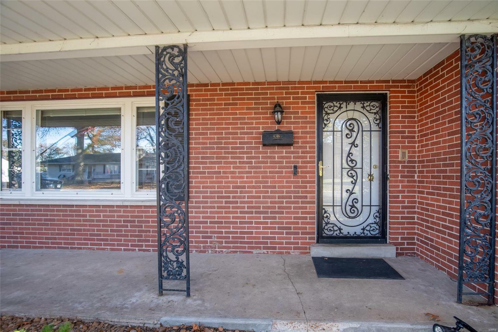 Property Photo:  1430 Wexford Avenue  MO 63119 