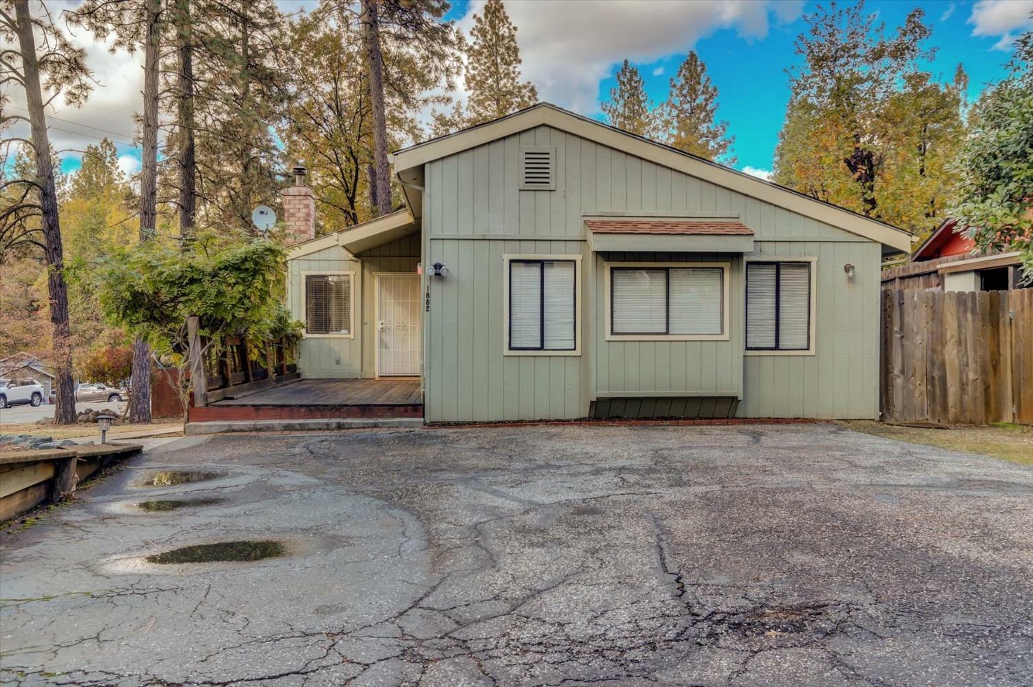 Property Photo:  11882 Upper Circle Drive  CA 95949 