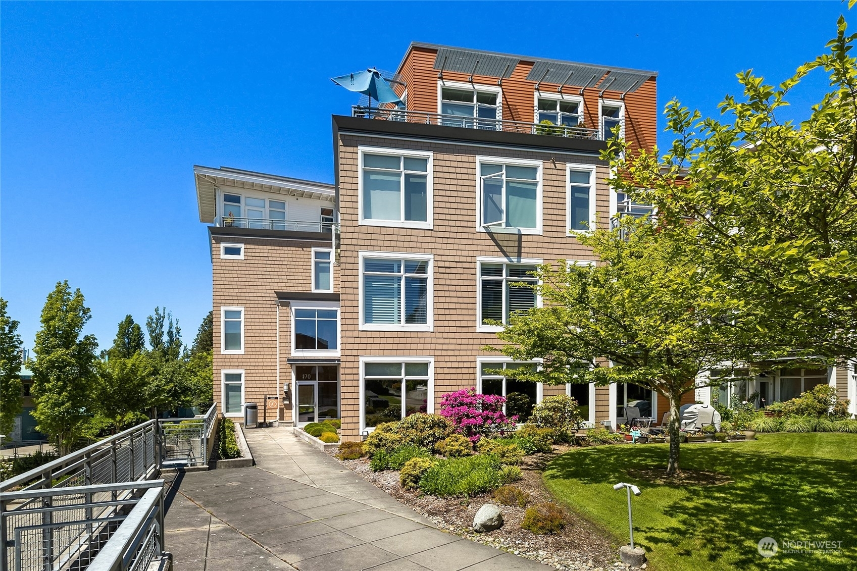 Property Photo:  170  Harbor Square Loop NE A308  WA 98110 