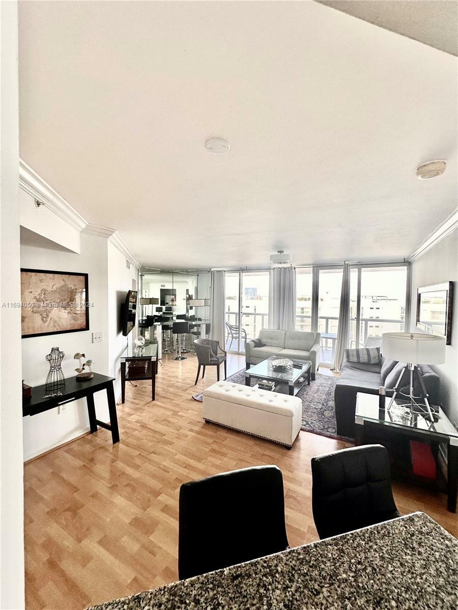 Property Photo:  6301 Collins Ave 806  FL 33141 