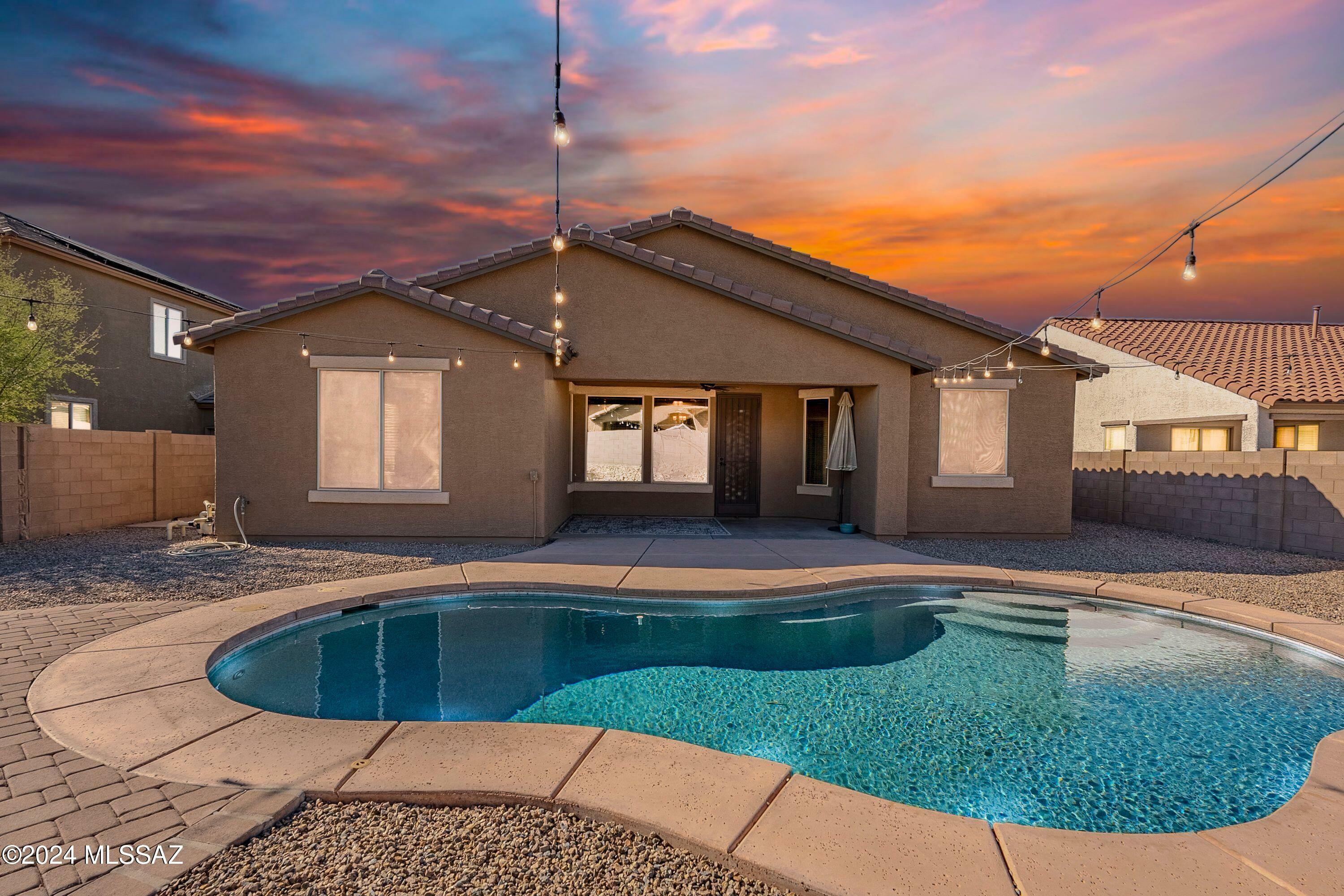 Property Photo:  12544 N Boscombe Drive  AZ 85653 