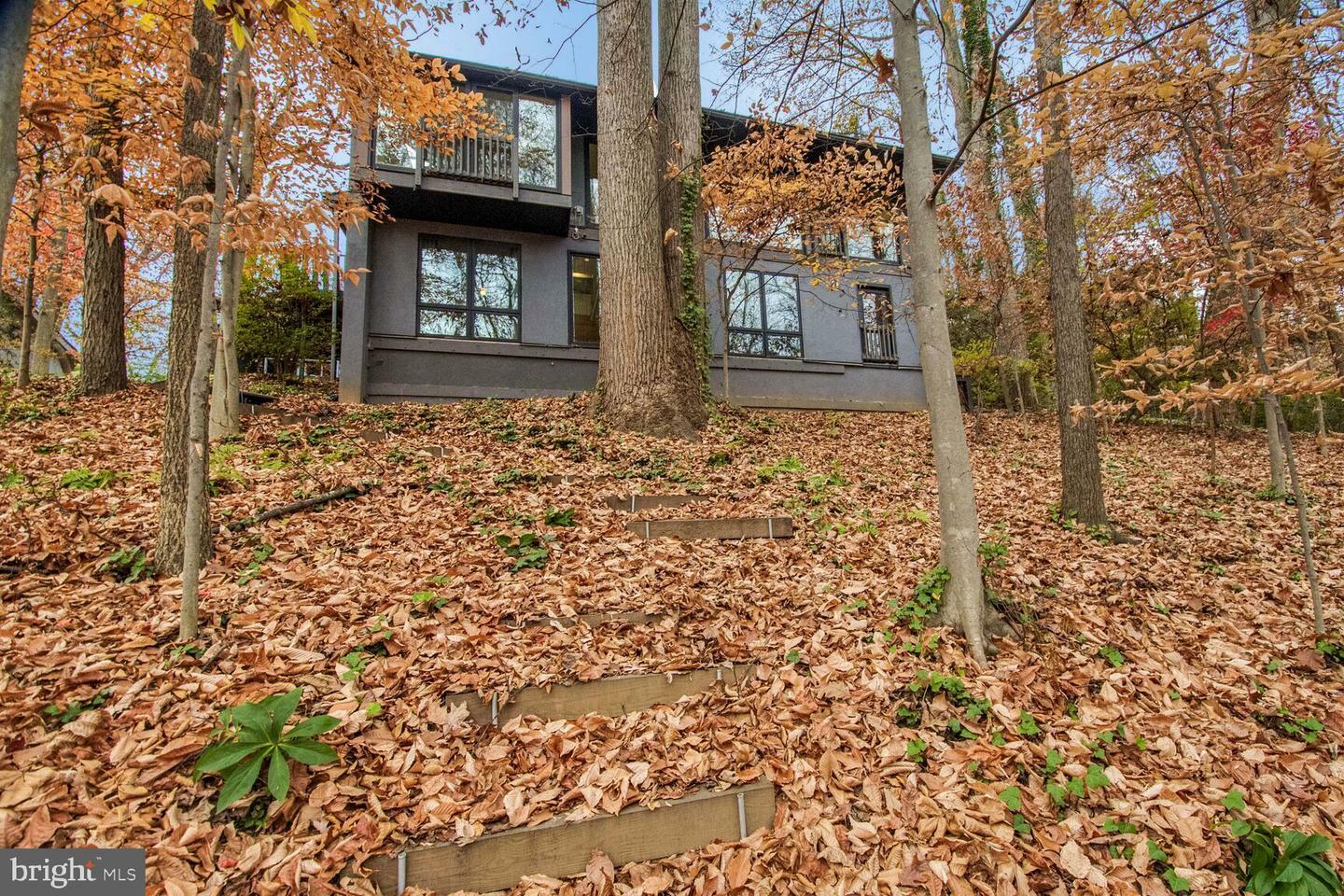 Property Photo:  5517 Mohican Road  MD 20816 