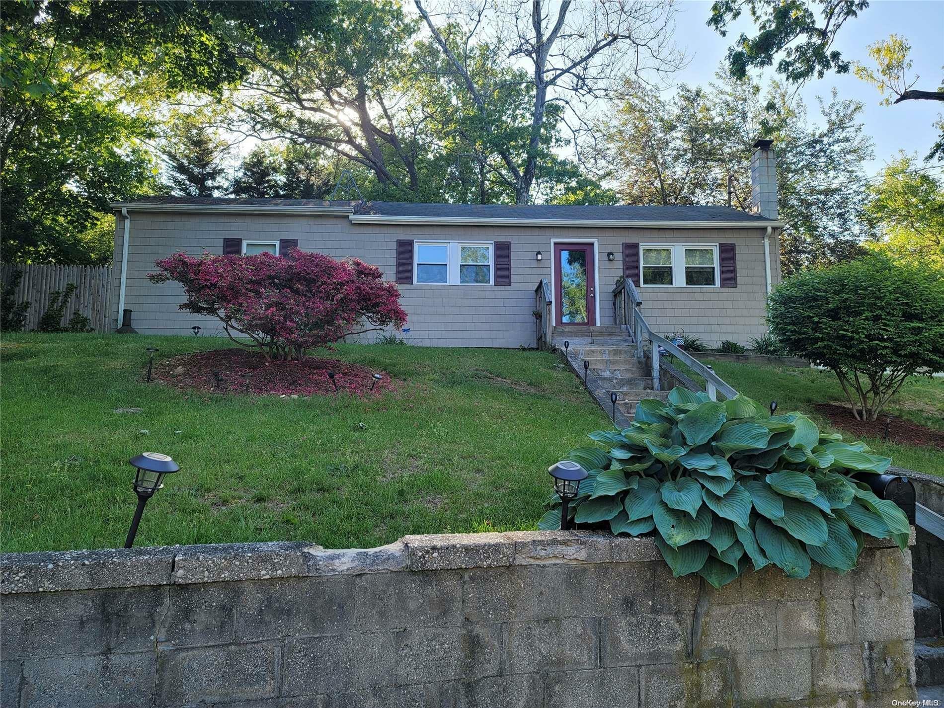 Property Photo:  48 The Vale  NY 11779 