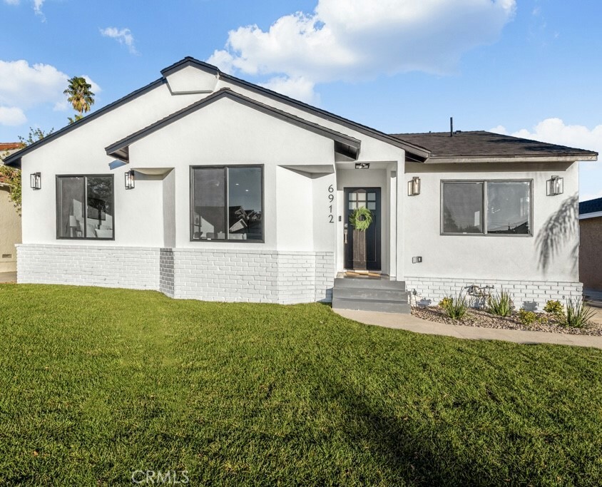 Property Photo:  6912 McLennan Avenue  CA 91406 