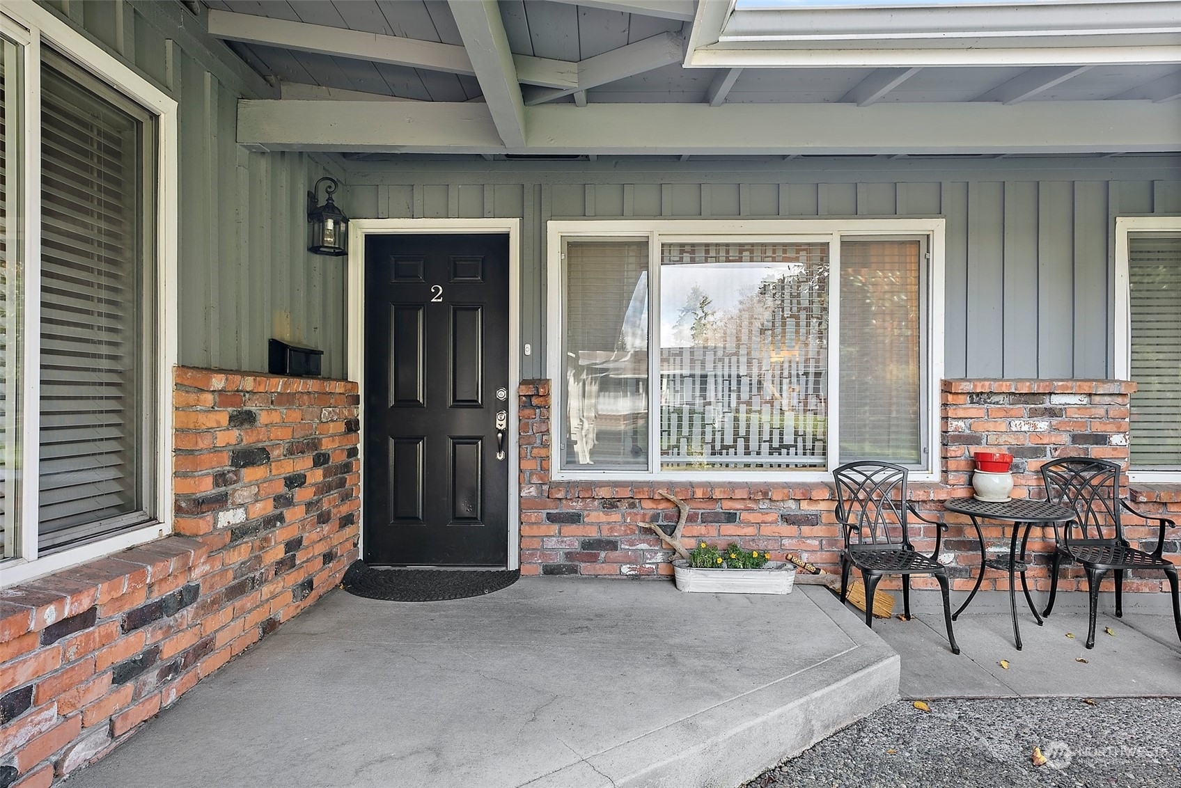 Property Photo:  1011 W Stewart Avenue 2  WA 98371 