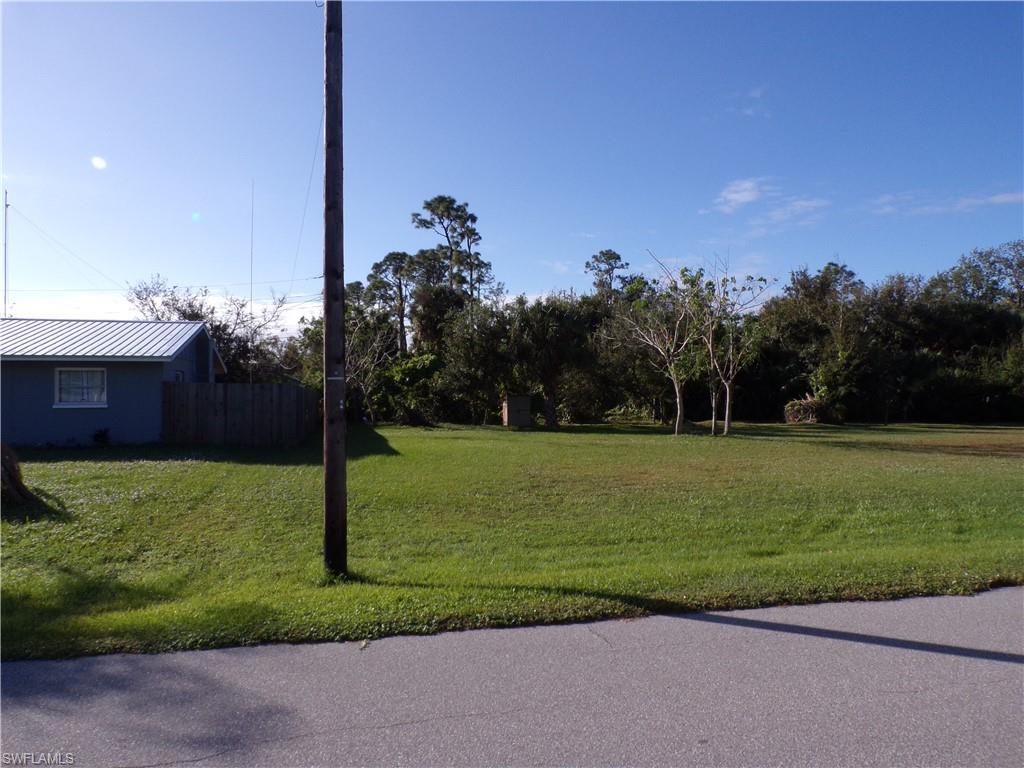 Property Photo: 26487 Eager Rd FL 33955