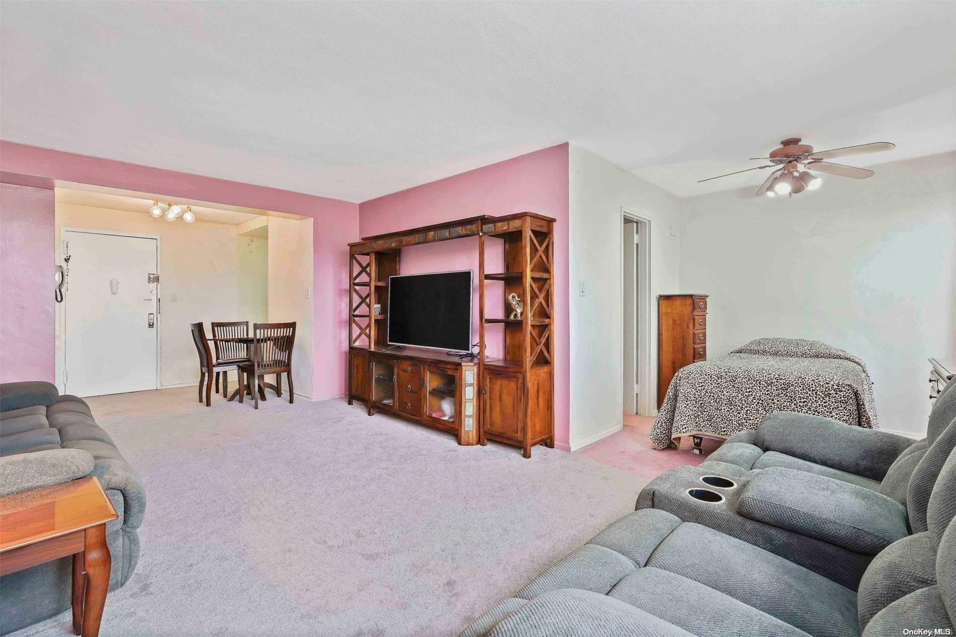 Property Photo:  84-10 153rd Avenue 6H  NY 11414 