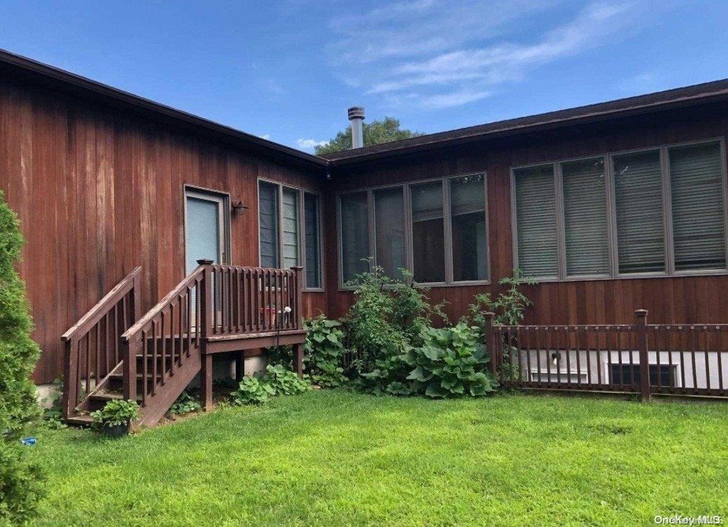 Property Photo: 347 N Sunrise Service Road NY 11949