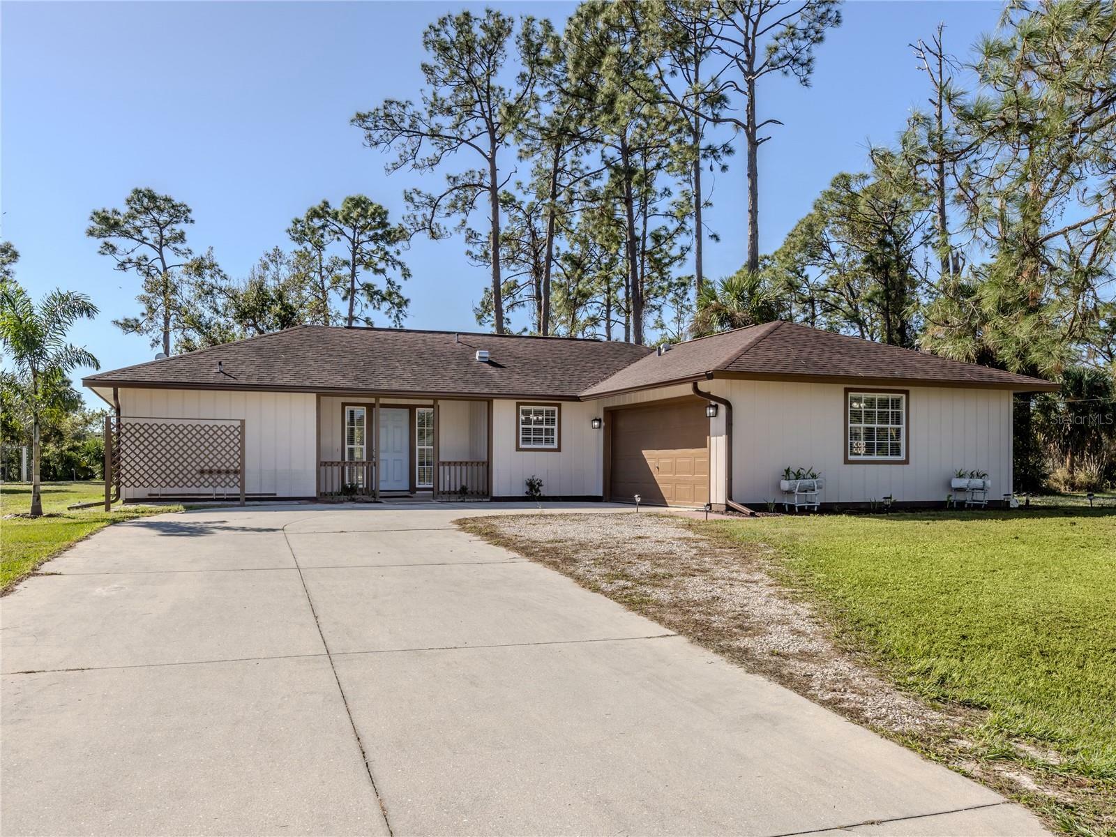 Property Photo:  3331 Traverse Avenue  FL 34286 