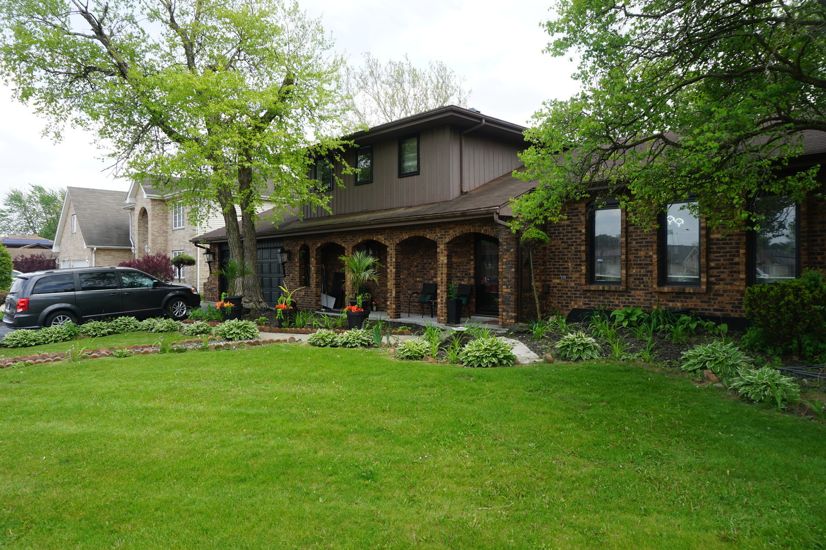 Property Photo: 1817 E 171st Place IL 60473