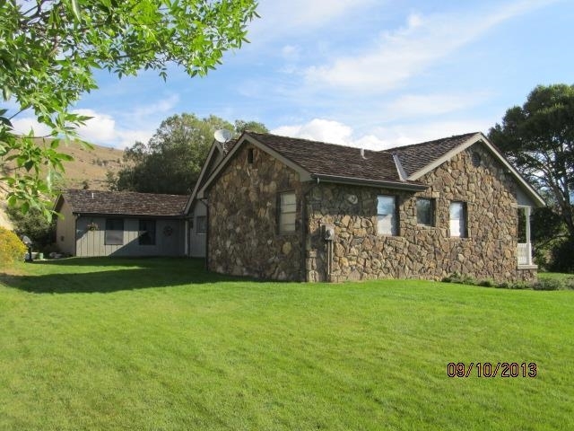 Property Photo:  3873 North Fork Hwy  WY 82414 