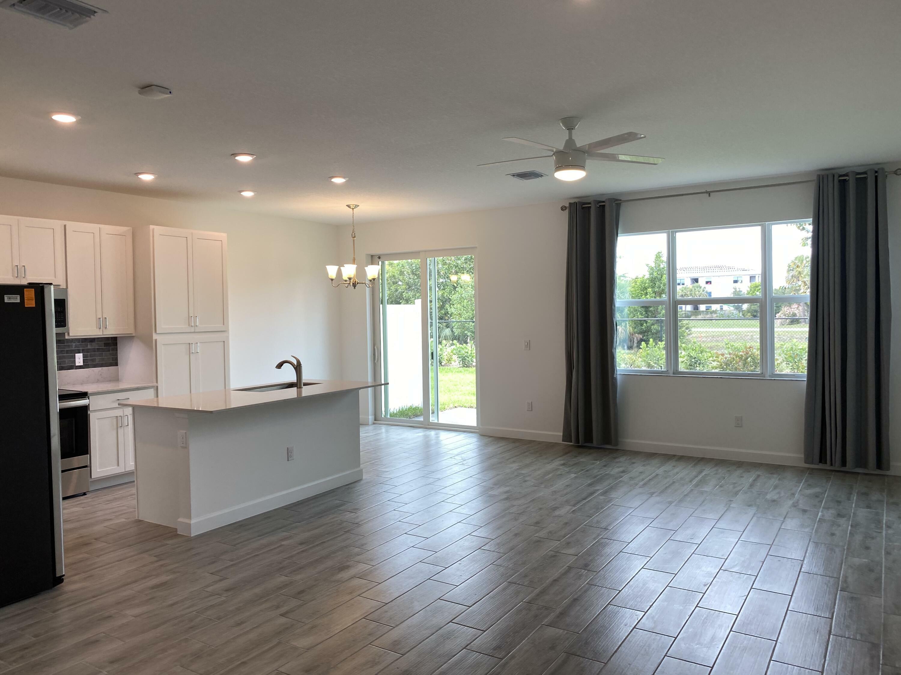 Property Photo:  9013 Zevon Court  FL 33467 