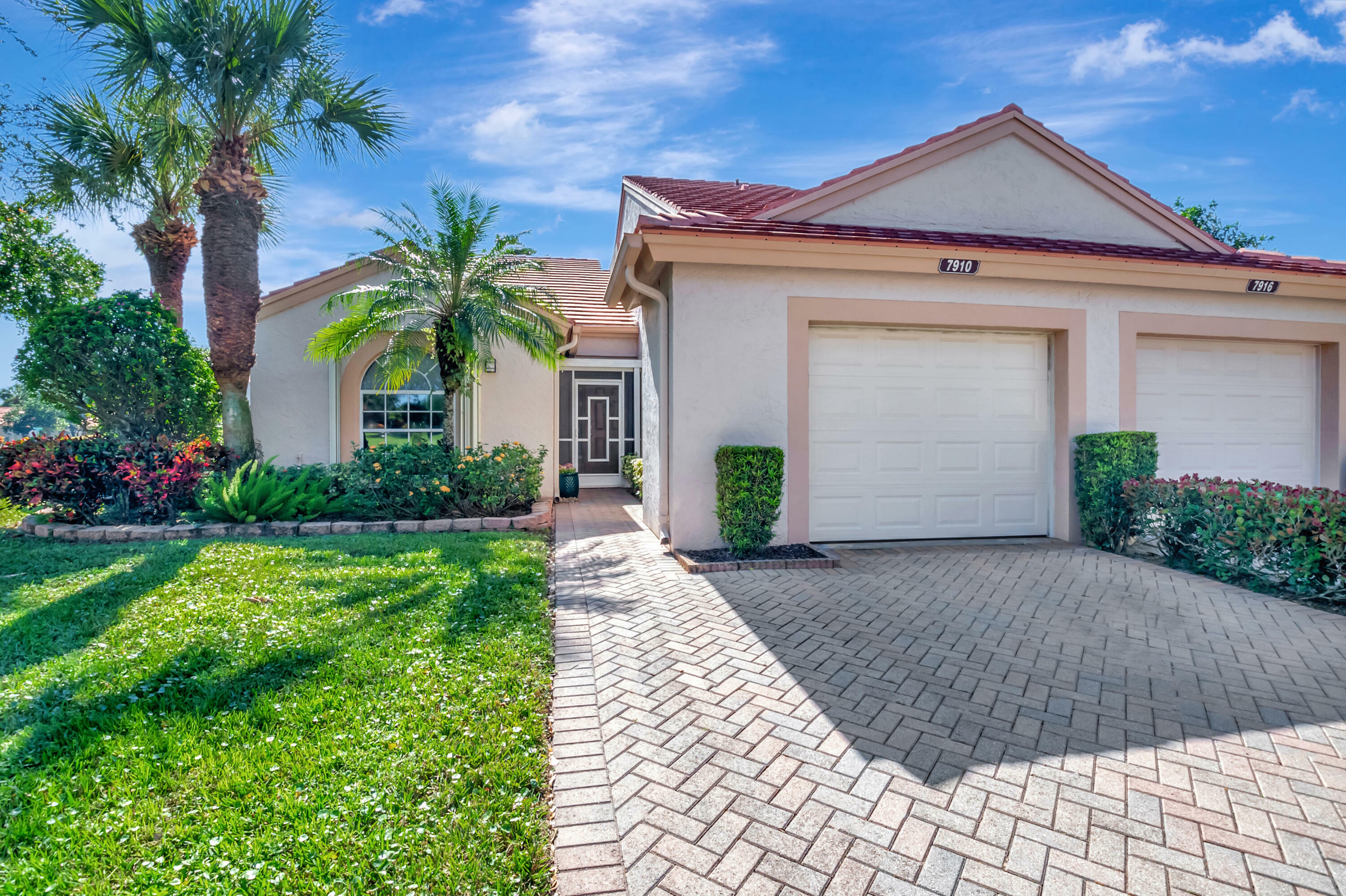 7910 Sandy Pointe Drive  Delray Beach FL 33446 photo