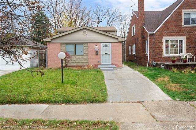 Property Photo:  16204 Hartwell Street  MI 48235 