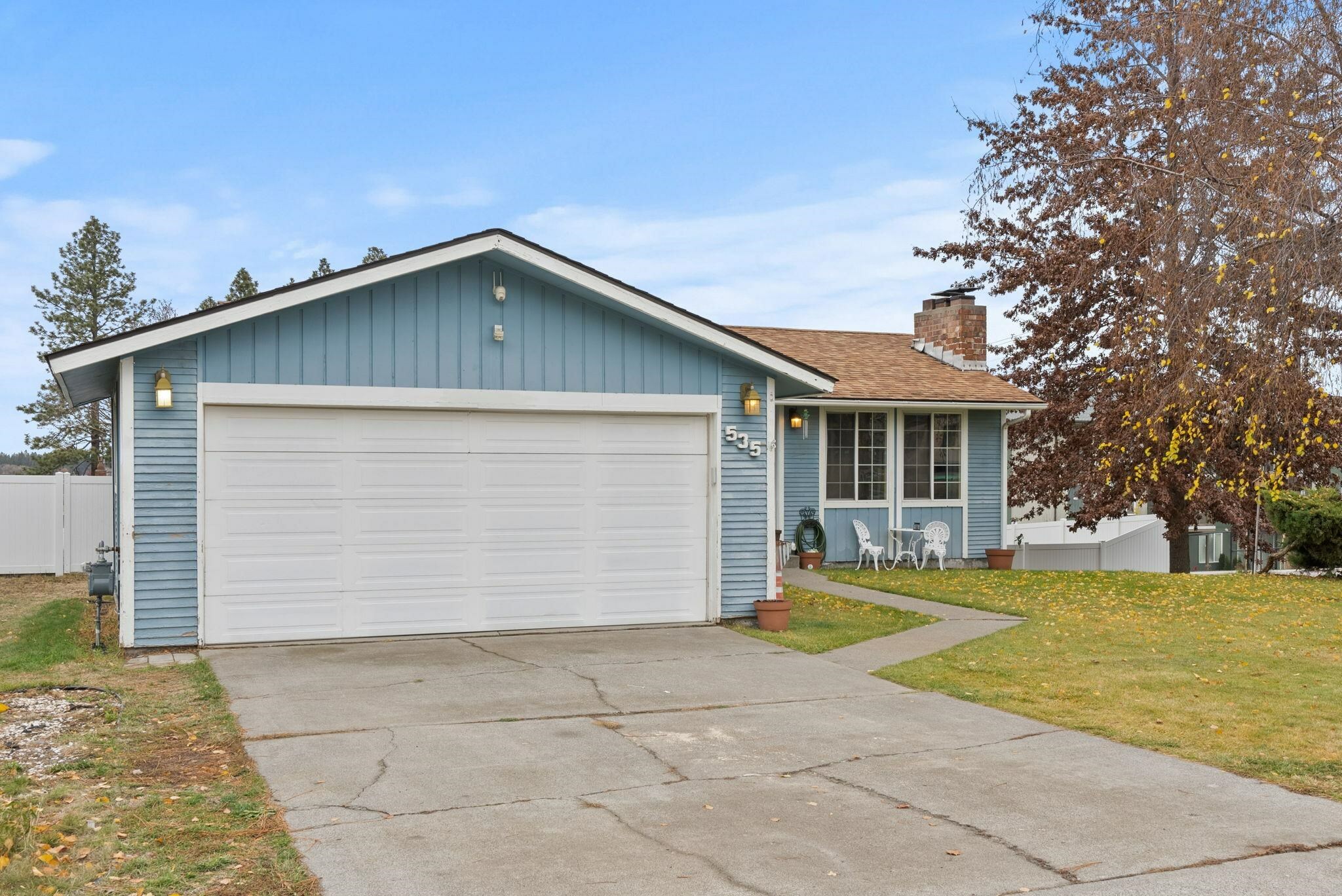 Property Photo:  535 E Tieton Ave  WA 99218 