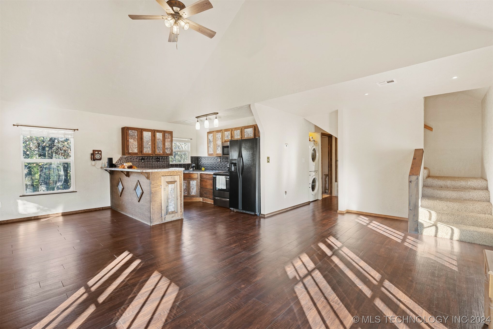 Property Photo:  117 S Durango 2  OK 74425 